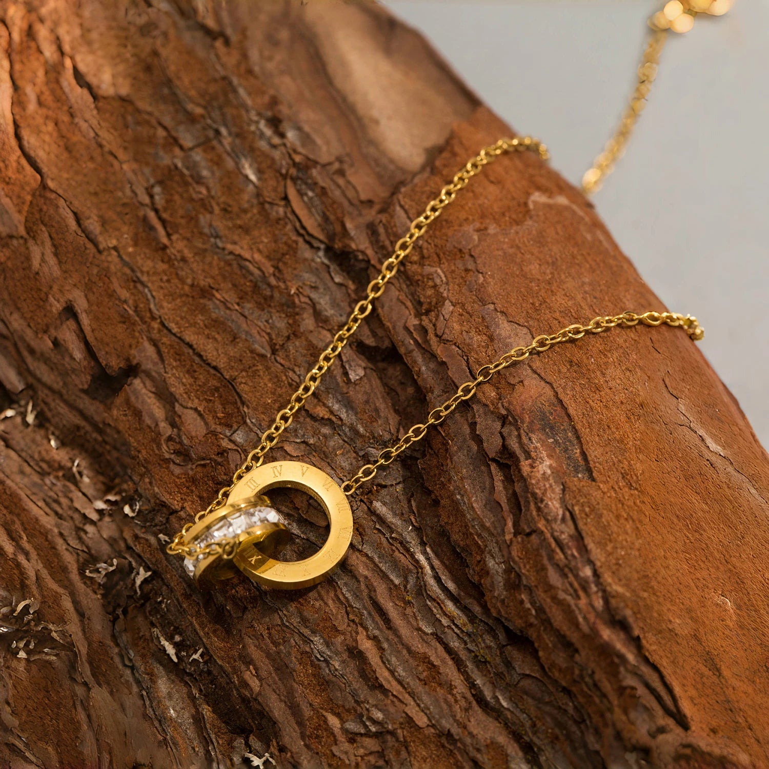 Unity Rings – Interlocking Pendant Necklace