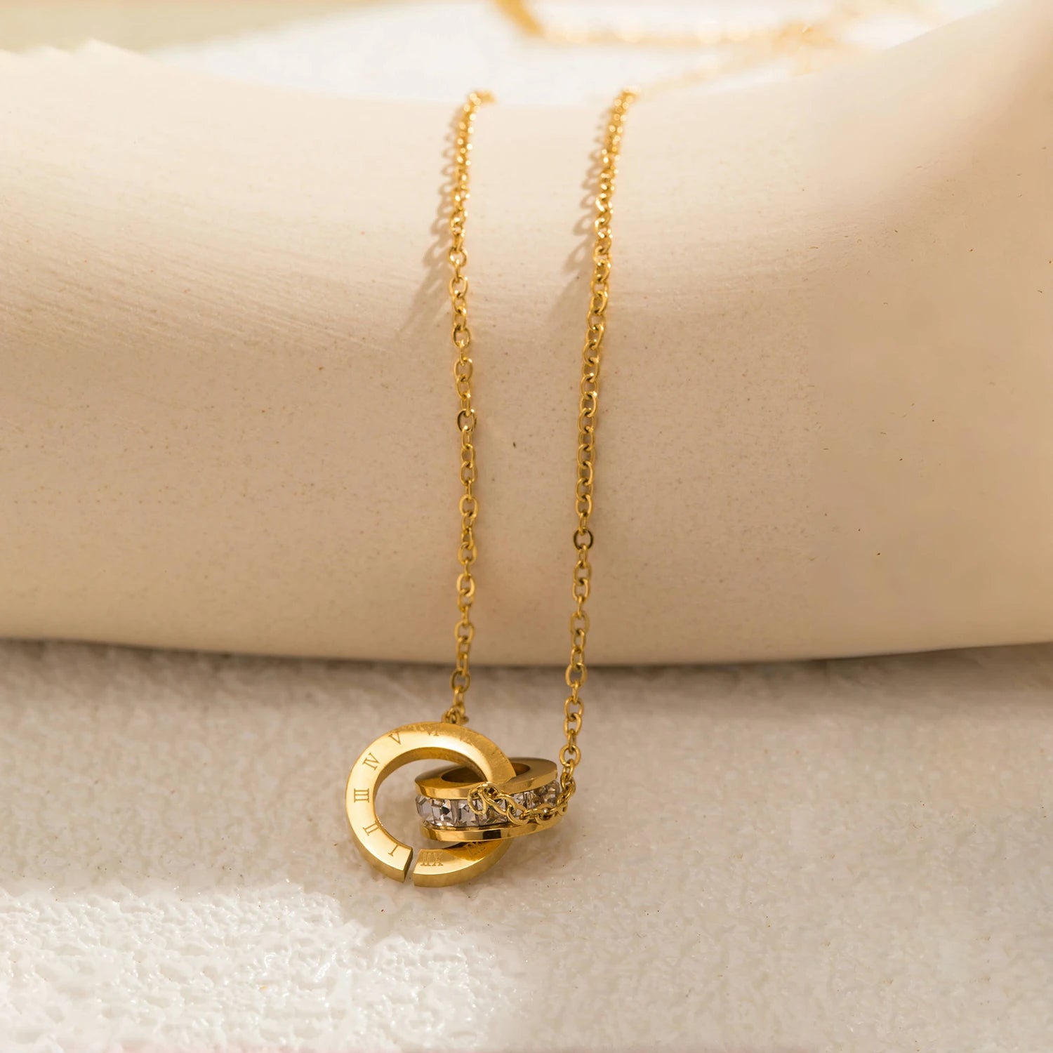 Unity Rings – Interlocking Pendant Necklace