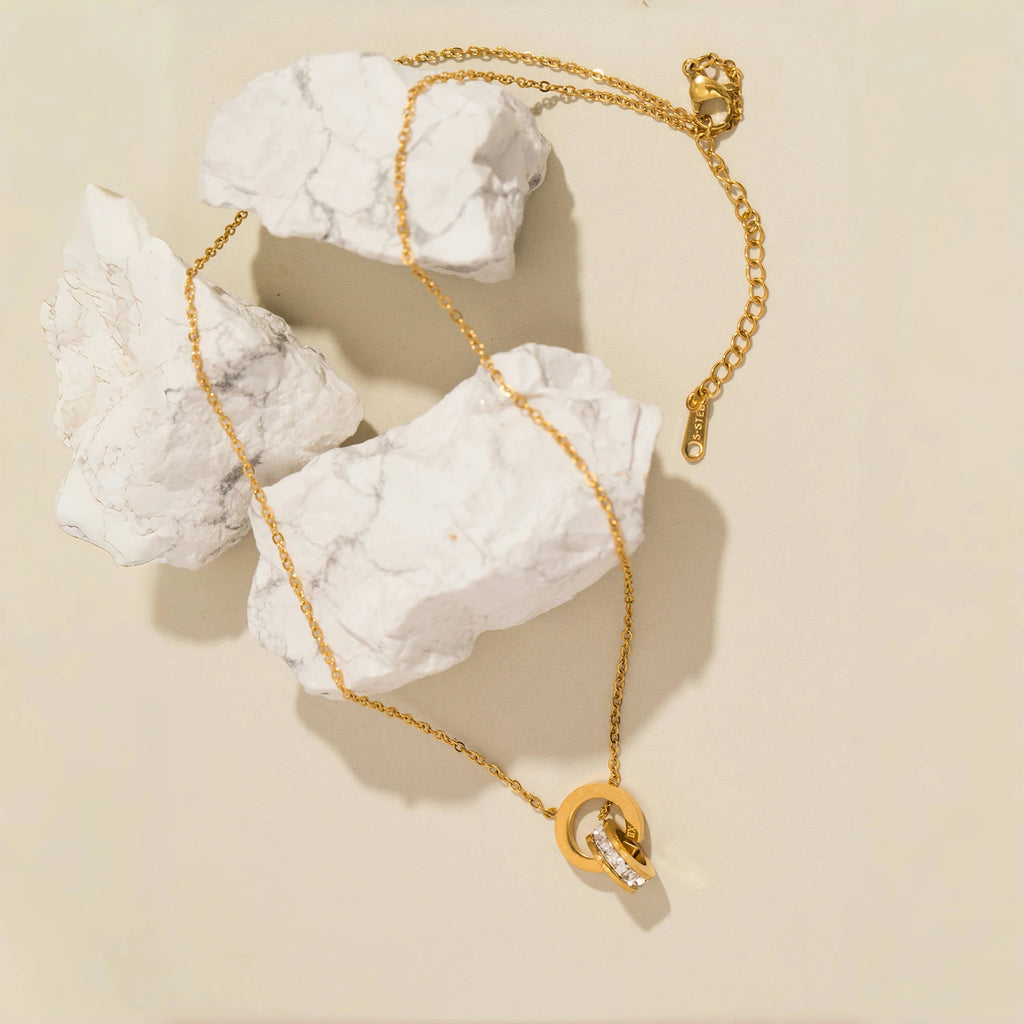 Unity Rings – Interlocking Pendant Necklace